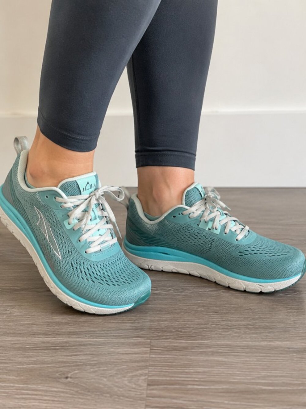 Altra Provision 5 Women’s 7 Teal Green Running Shoes AL0A4VRC324